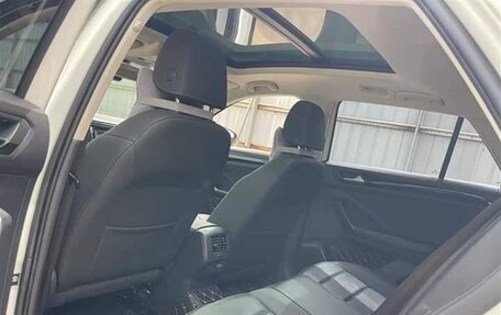 Volkswagen T-Roc I, 2021 год, 1 345 015 рублей, 6 фотография