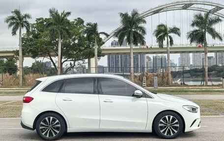 Mercedes-Benz B-Класс, 2021 год, 1 800 005 рублей, 13 фотография