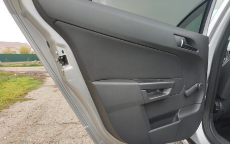 Opel Astra H, 2011 год, 675 000 рублей, 14 фотография