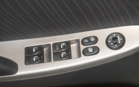 Hyundai Solaris II рестайлинг, 2015 год, 1 319 000 рублей, 9 фотография