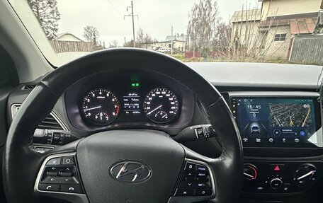 Hyundai Solaris II рестайлинг, 2019 год, 1 400 000 рублей, 7 фотография