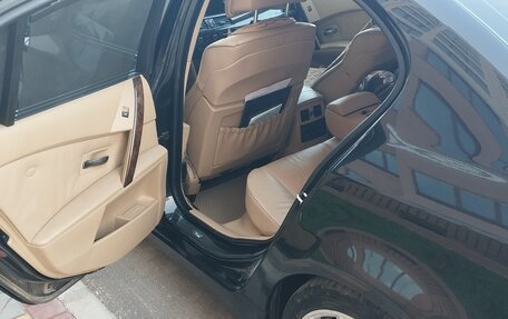 BMW 5 серия, 2006 год, 950 000 рублей, 2 фотография