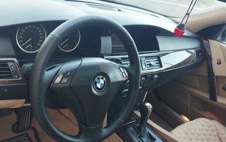 BMW 5 серия, 2006 год, 950 000 рублей, 9 фотография