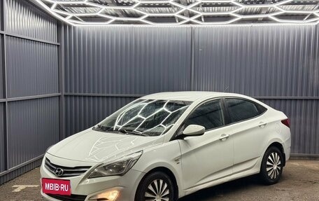 Hyundai Solaris II рестайлинг, 2015 год, 879 000 рублей, 1 фотография