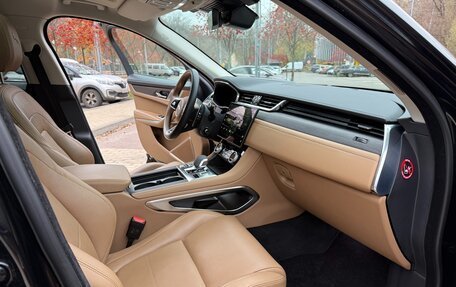 Jaguar F-Pace, 2021 год, 5 800 000 рублей, 16 фотография