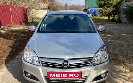 Opel Astra H, 2010 год, 850 000 рублей, 5 фотография