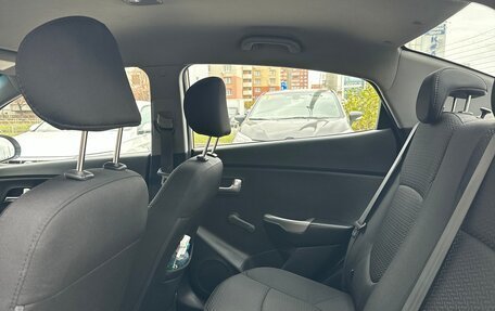 KIA Rio III рестайлинг, 2015 год, 865 000 рублей, 25 фотография