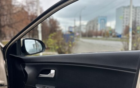 KIA Rio III рестайлинг, 2015 год, 865 000 рублей, 28 фотография