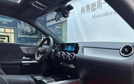 Mercedes-Benz GLA, 2021 год, 1 970 000 рублей, 13 фотография