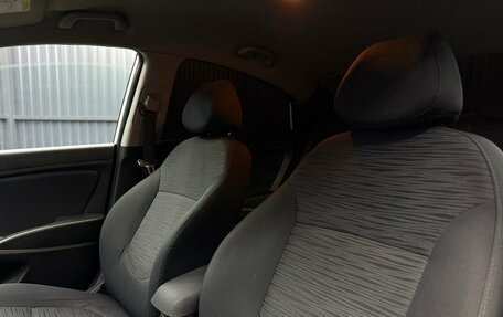 Hyundai Solaris II рестайлинг, 2015 год, 879 000 рублей, 13 фотография