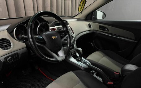 Chevrolet Cruze II, 2012 год, 649 888 рублей, 6 фотография