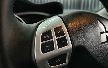 Mitsubishi Outlander III рестайлинг 3, 2008 год, 1 099 000 рублей, 9 фотография