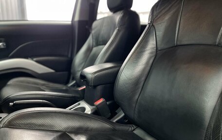 Mitsubishi Outlander III рестайлинг 3, 2008 год, 1 099 000 рублей, 17 фотография