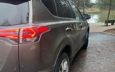 Toyota RAV4, 2017 год, 2 500 000 рублей, 5 фотография