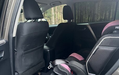 Toyota RAV4, 2017 год, 2 500 000 рублей, 8 фотография