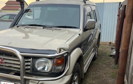 Mitsubishi Pajero III рестайлинг, 1992 год, 700 000 рублей, 2 фотография