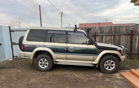 Mitsubishi Pajero III рестайлинг, 1992 год, 700 000 рублей, 3 фотография