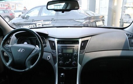 Hyundai Sonata VI, 2011 год, 1 139 000 рублей, 14 фотография