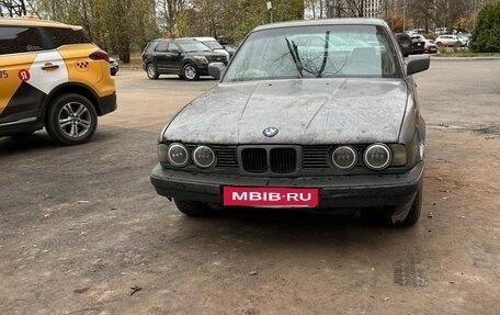 BMW 5 серия, 1989 год, 99 000 рублей, 1 фотография