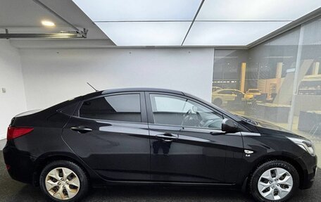 Hyundai Solaris II рестайлинг, 2015 год, 949 000 рублей, 5 фотография