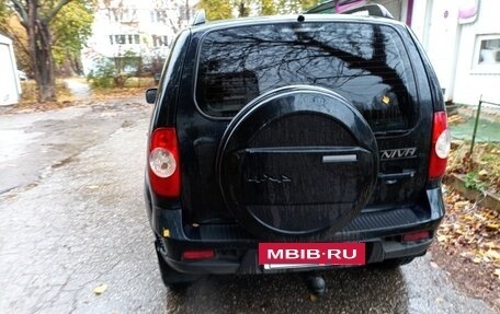 Chevrolet Niva I рестайлинг, 2012 год, 450 000 рублей, 3 фотография