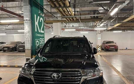 Toyota Land Cruiser 200, 2016 год, 6 997 000 рублей, 16 фотография