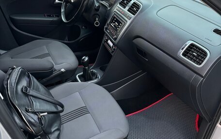 Volkswagen Polo VI (EU Market), 2016 год, 910 000 рублей, 3 фотография