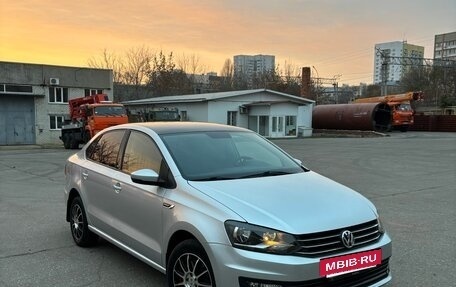 Volkswagen Polo VI (EU Market), 2016 год, 910 000 рублей, 2 фотография