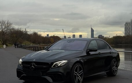 Mercedes-Benz E-Класс AMG, 2018 год, 6 500 000 рублей, 3 фотография