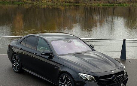 Mercedes-Benz E-Класс AMG, 2018 год, 6 500 000 рублей, 4 фотография