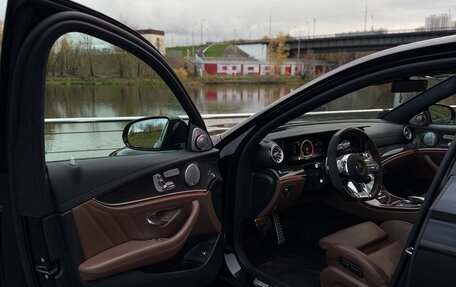 Mercedes-Benz E-Класс AMG, 2018 год, 6 500 000 рублей, 12 фотография