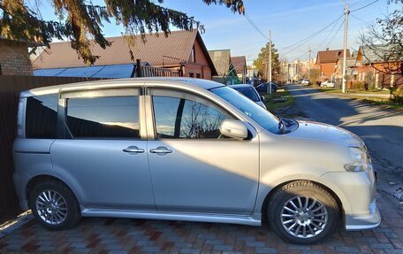 Toyota Sienta I, 2011 год, 990 000 рублей, 6 фотография