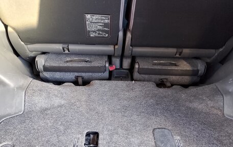 Toyota Sienta I, 2011 год, 990 000 рублей, 16 фотография