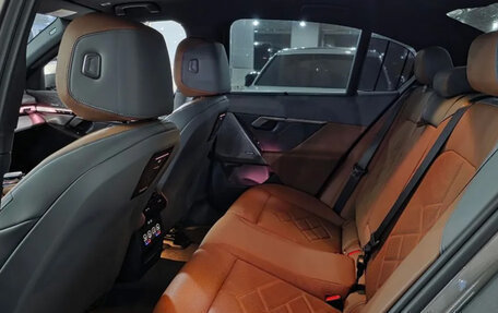 BMW 5 серия, 2024 год, 6 540 000 рублей, 11 фотография