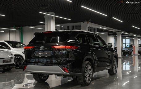 Toyota Highlander, 2025 год, 6 200 000 рублей, 5 фотография