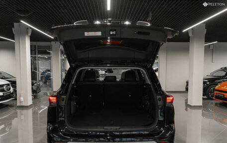 Toyota Highlander, 2025 год, 6 200 000 рублей, 23 фотография