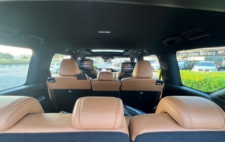 Nissan Patrol, 2025 год, 17 990 000 рублей, 13 фотография