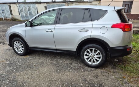 Toyota RAV4, 2014 год, 1 700 000 рублей, 9 фотография