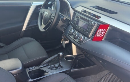 Toyota RAV4, 2015 год, 1 840 000 рублей, 17 фотография