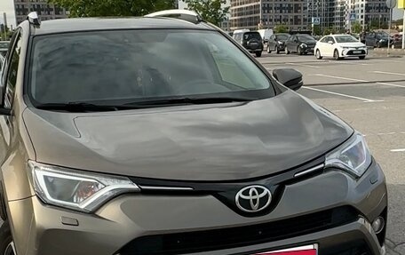 Toyota RAV4, 2016 год, 2 499 000 рублей, 3 фотография