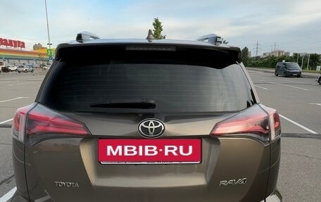Toyota RAV4, 2016 год, 2 499 000 рублей, 6 фотография