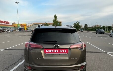 Toyota RAV4, 2016 год, 2 499 000 рублей, 14 фотография