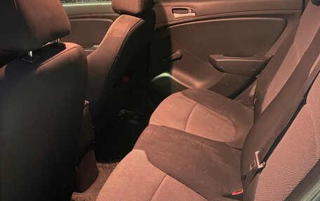 Hyundai Solaris II рестайлинг, 2013 год, 700 000 рублей, 11 фотография