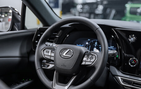 Lexus RX IV рестайлинг, 2025 год, 8 000 000 рублей, 13 фотография