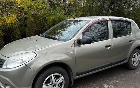Renault Sandero I, 2010 год, 550 000 рублей, 2 фотография