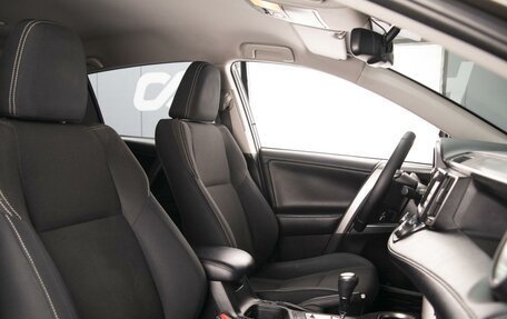 Toyota RAV4, 2017 год, 2 200 000 рублей, 7 фотография