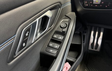 BMW 3 серия, 2019 год, 3 850 000 рублей, 19 фотография