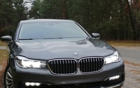 BMW 7 серия, 2017 год, 3 280 000 рублей, 11 фотография