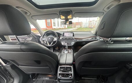 BMW 7 серия, 2017 год, 3 280 000 рублей, 17 фотография