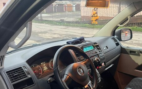 Volkswagen Caravelle T5, 2011 год, 1 500 000 рублей, 5 фотография